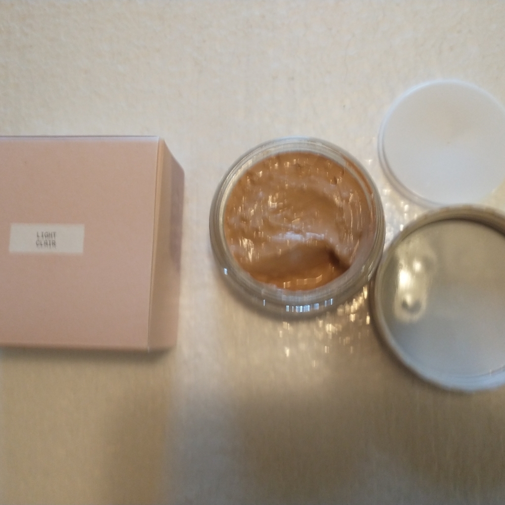 Jones road what the foundation light
